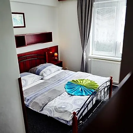 Tosanovice Hotell